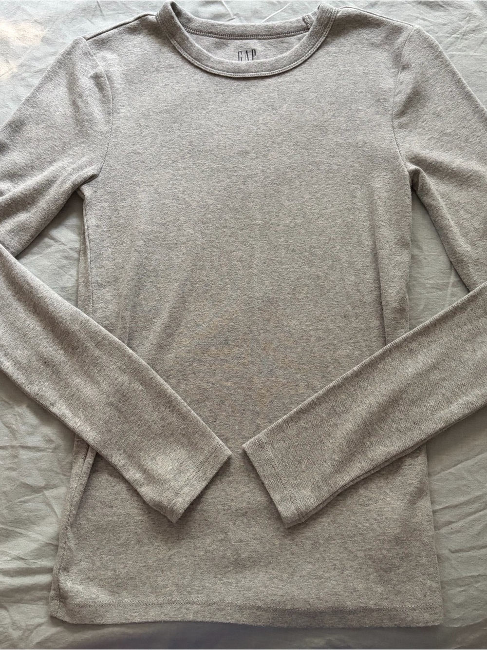 GAP Heather Gray Long-Sleeve Crewneck Tee